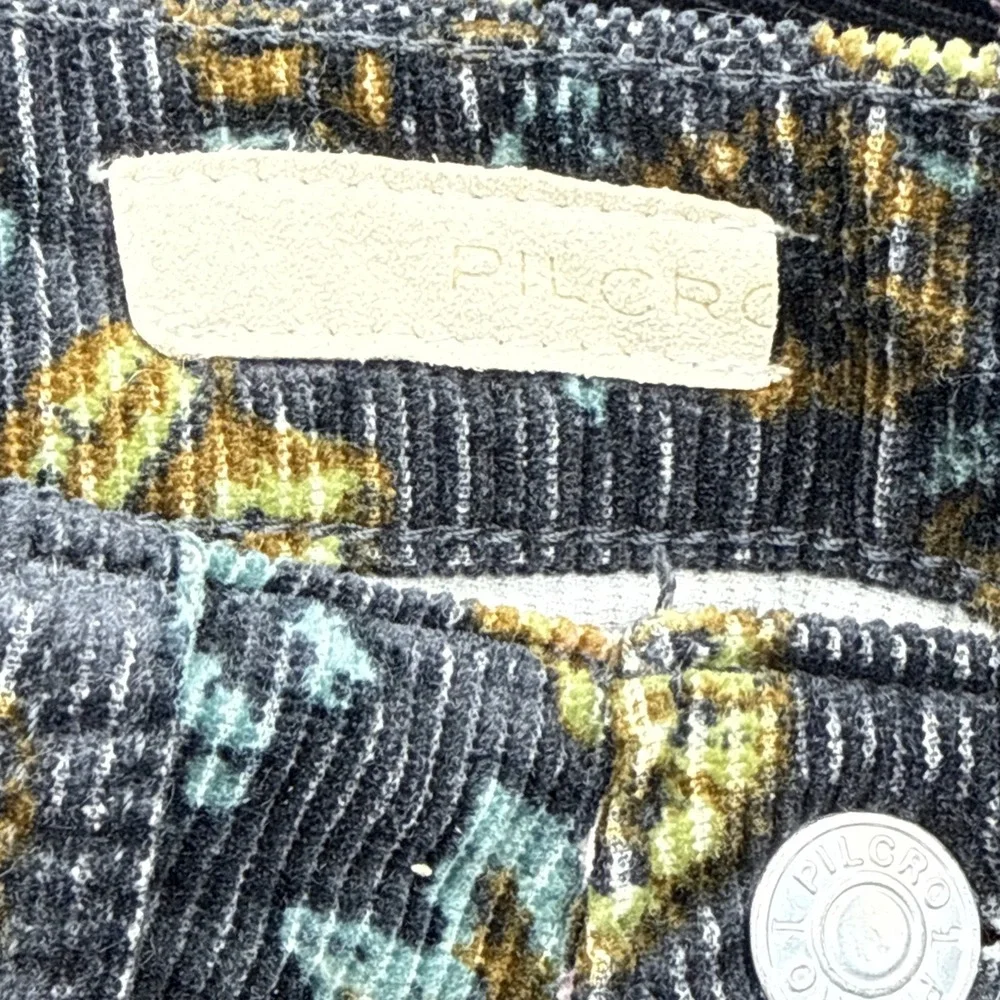 Anthropologie Pilcro The Icon Flare Low Rise Navy Corduroy Print Jeans Size 23 - Picture 8 of 13